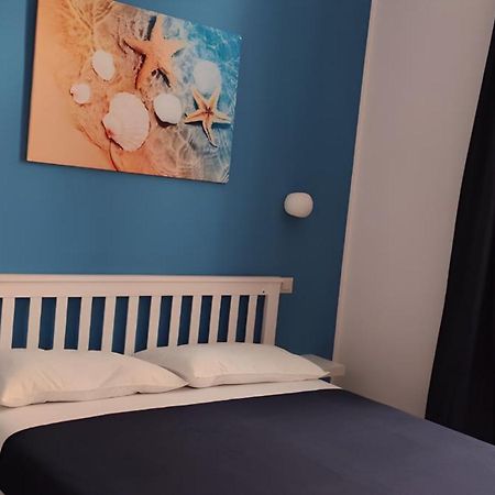 Le Quattro Stagioni Bed and Breakfast Genua Exteriör bild